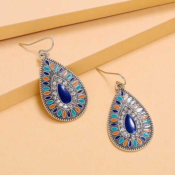 Any 4/$25! Silver Boho Glam Crystal Teardrop Earrings - Picture 3 of 8